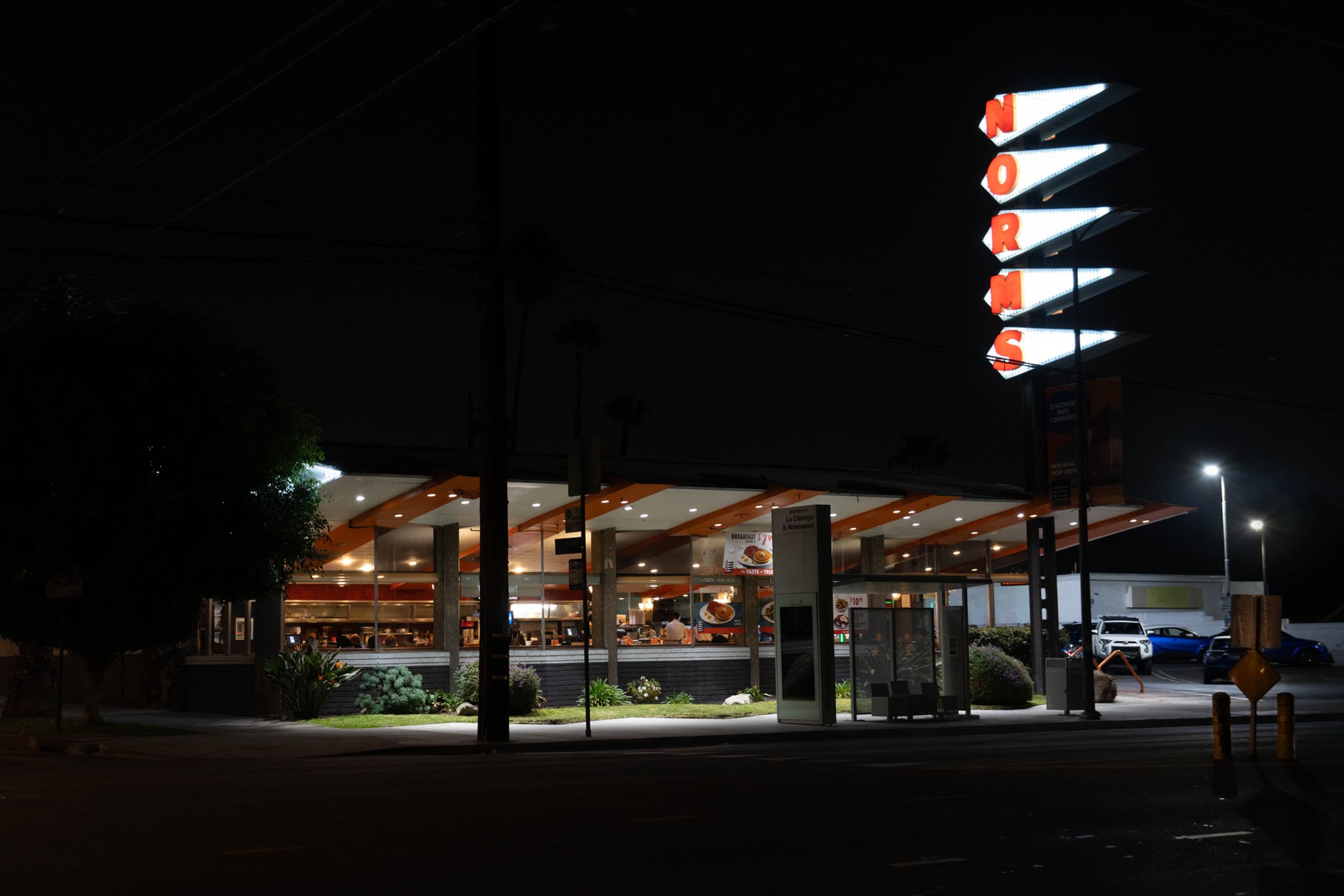 Googie — Norms wide