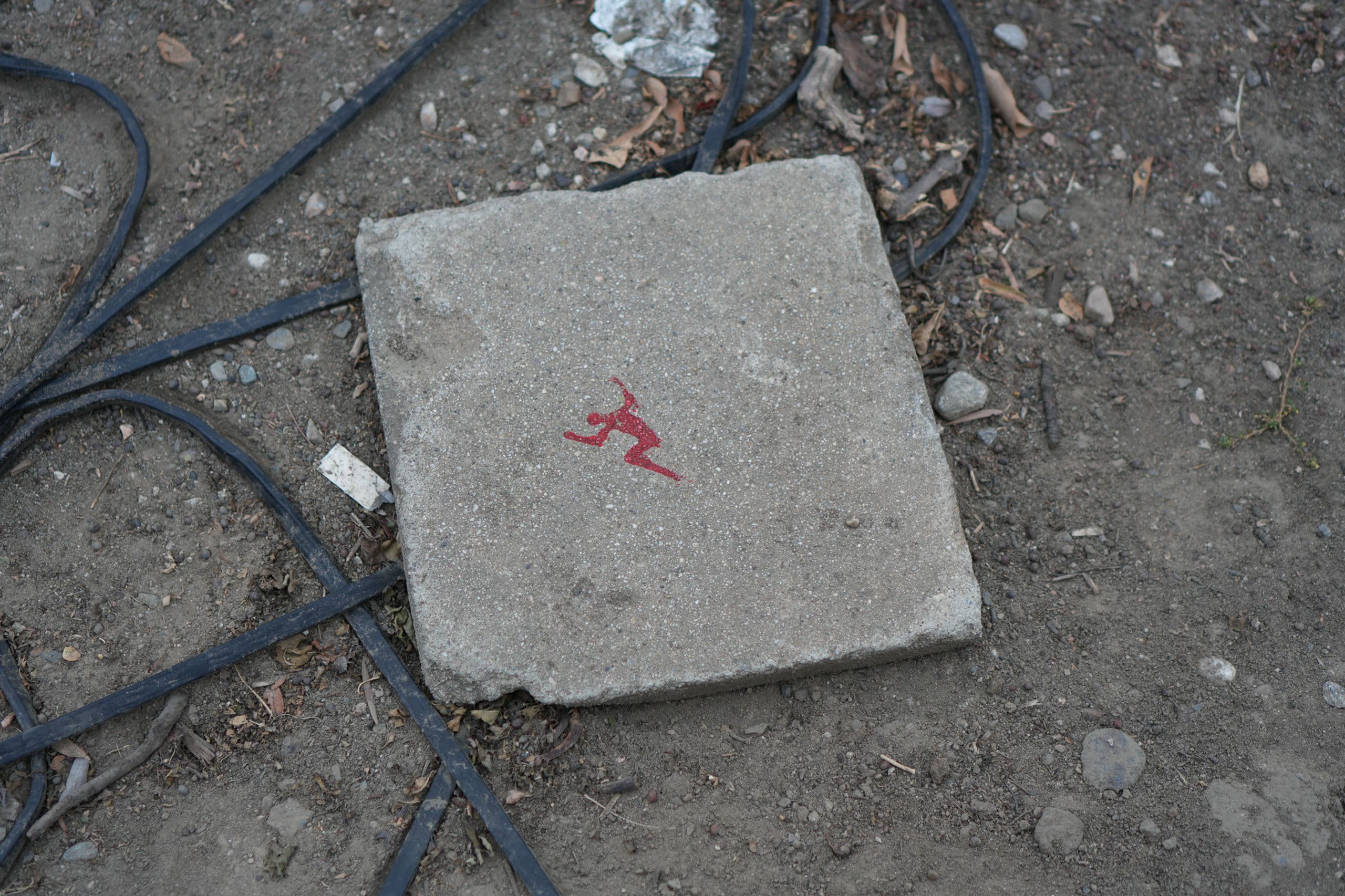 Stone Signals — DSC01962