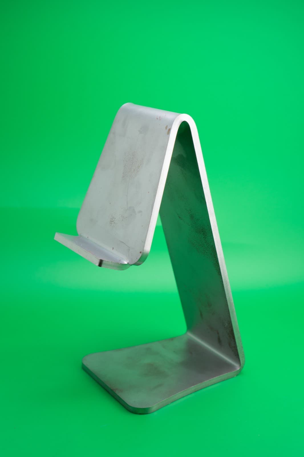 Bent phone stand